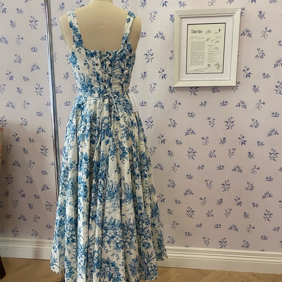 Selkie Blue Floral Maxi Dress ( come in poly bag with tags) - Picture 2 of 4